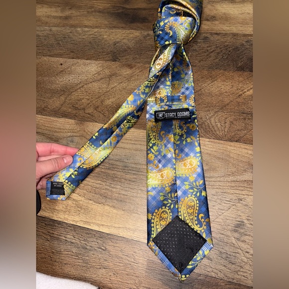 Stacy Adams Paisley Silk Tie - Picture 4 of 4